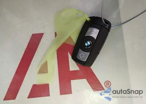 2015 BMW X1 xDrive28I из США, поврежденный, VIN WBAVL1C5XFVY32688